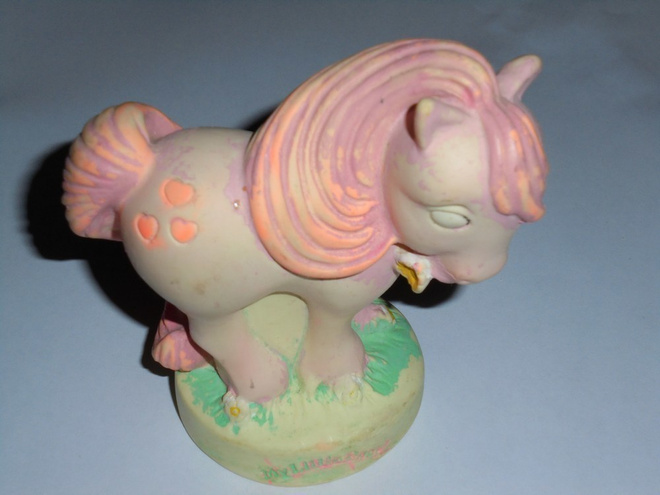 My Little Pony maalattava Peachy-figuuri, G1
