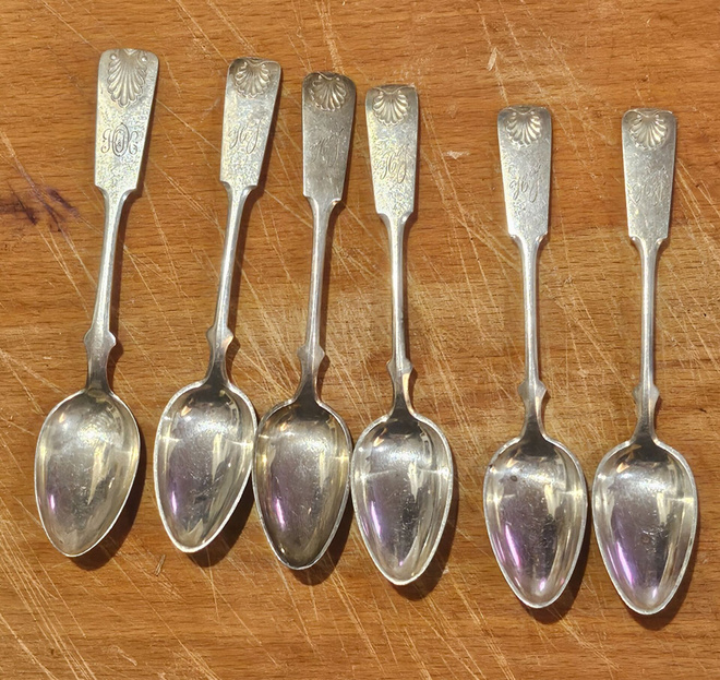 6 kpl hopeisia kahvilusikoita, 1921 & 1943