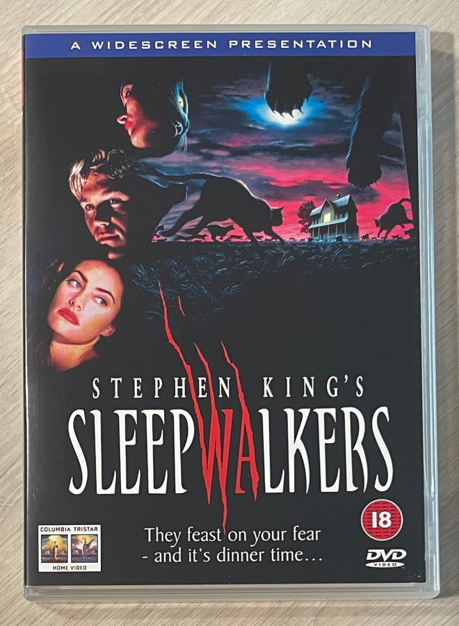 Stephen Kingin UNISSAKÄVELIJÄT (1992) Mädchen Amick (UUSI)