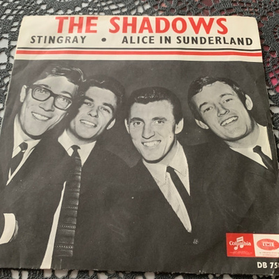 THE SHADOWS: Stingray * Alice In Sunderland * SWE 1965