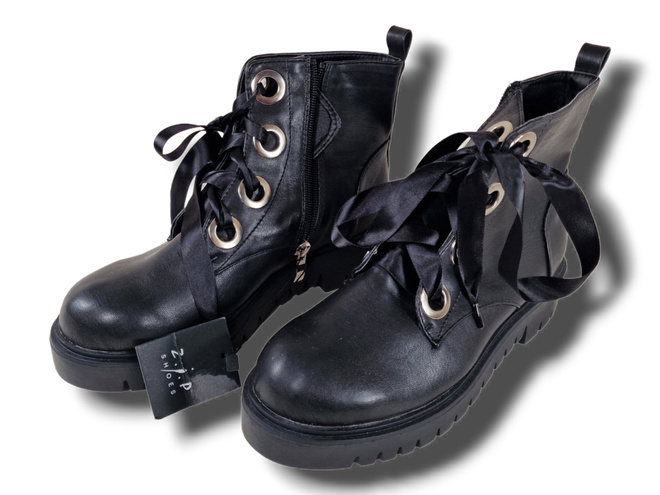 Naisten kengät (ZIP Shoes 38)