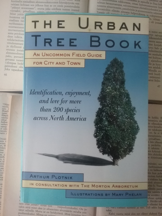 Arthur Plotnik - The Urban Tree Book (softcover)