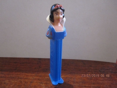 Pez karkki kone