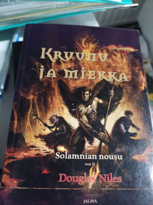 Douglas Niles Kruunu ja miekka