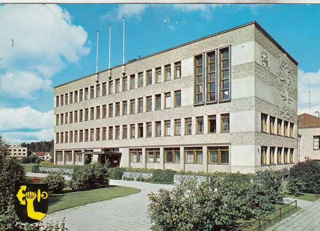 Varkaus,  Kaupungintalo, vaakuna.  väri   p110