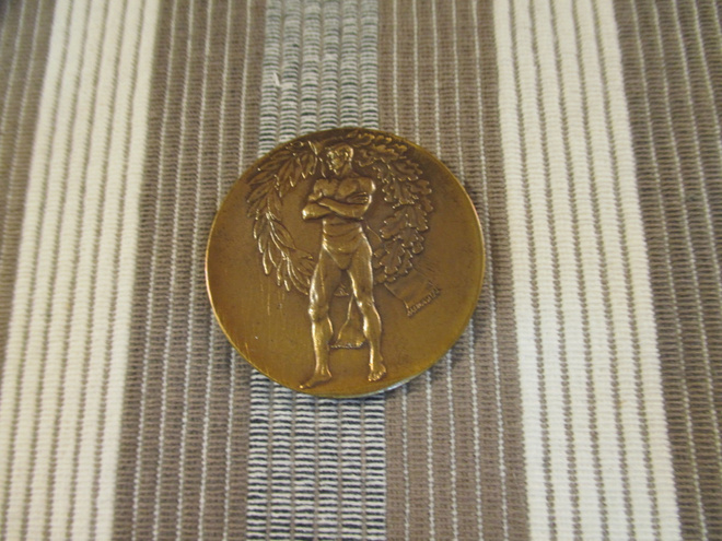 TUL Hämeen Piiri III P nais.100 m.  1948 mitali.