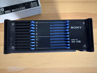 Sony XA-10B - 10 CD:n kasettimakasiini