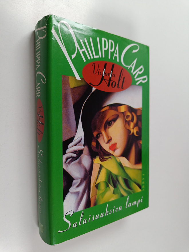 Philippa (Victoria Holt) Carr : Salaisuuksien lampi