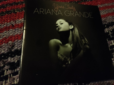 Ariana Grande : Yours Truly cd