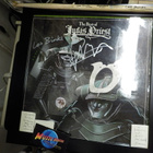 JUDAS PRIEST - THE BEST OF M-/EX LP + KAPULA + NIMMARIT - pikkukuva 1