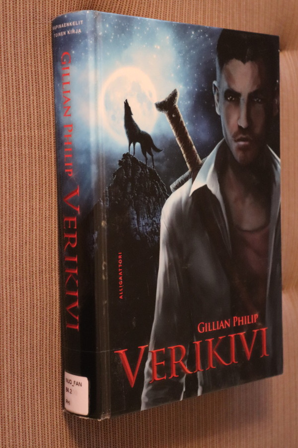 Gillian Philip : Verikivi ( 1.p. 2014 k.po )