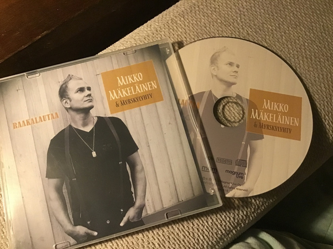 Mikko Mäkeläinen & Myrskylyhty . Raakalautaa CDS single