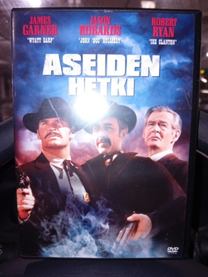 DVD Aseiden hetki ( SIS POSTIKULU )
