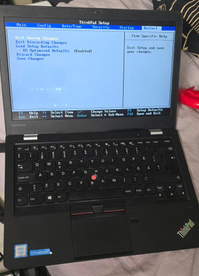 Lenovo 13, i5-6200, 8Gb, saanut kosteutta?