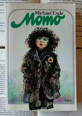 Michael Ende - Momo (nid.)