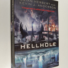 Brian Herbert : Hellhole - pikkukuva 1