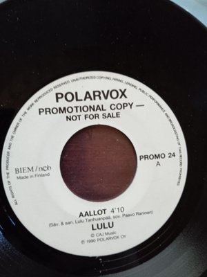 SINGLE- LEVY:  LULU  PROMO LEVY