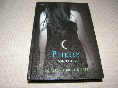 Cast Yön talo 2 Petetty -sid