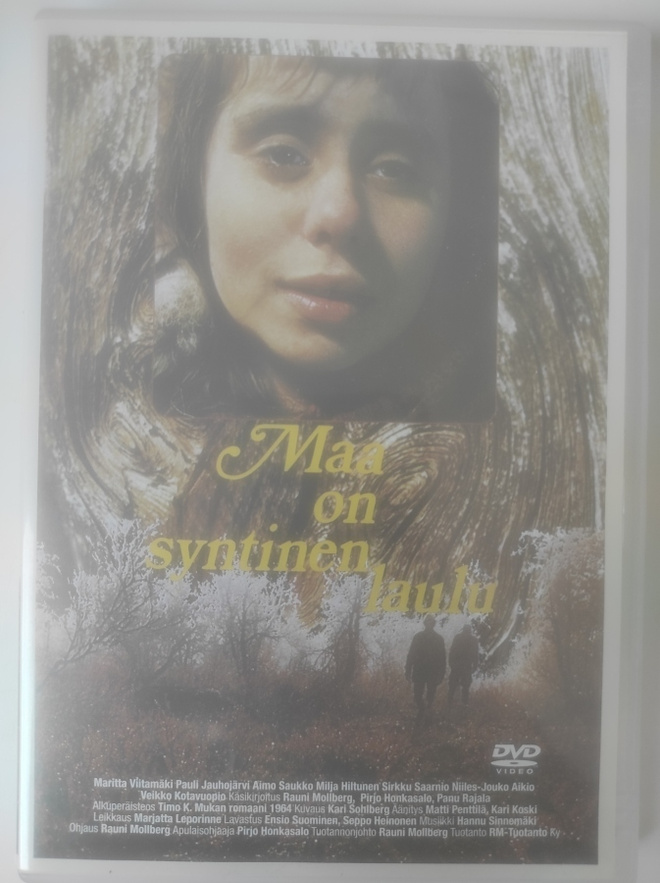 Maa on syntinen laulu