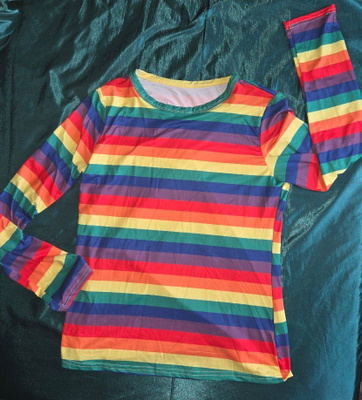 Rainbow värinen paita ja trikoot koko L