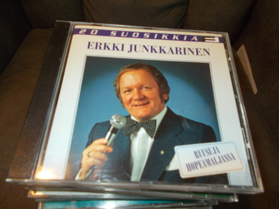 CD 20 SUOSIKKIA ERKKI JUNKKARINEN