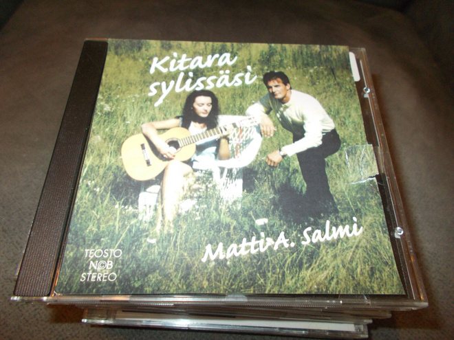 CD MATTI A SALMI ** KITARA SYLISSÄSI **