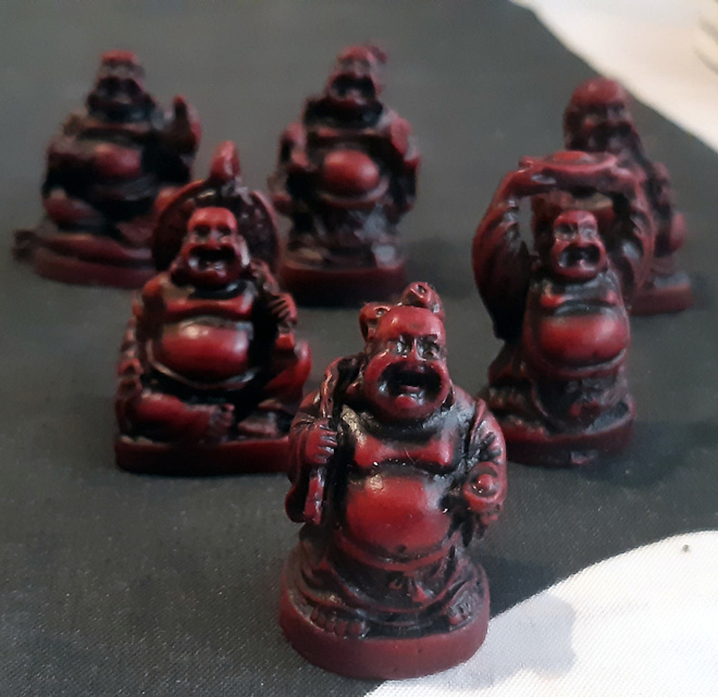 Buddha-miniatyyreja / -figuureja - 6 kpl