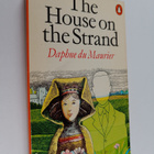 Daphne Du Maurier : The House on the Strand - pikkukuva 1