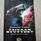 Taivaan syvyydet Vernor Vinge - pikkukuva 1