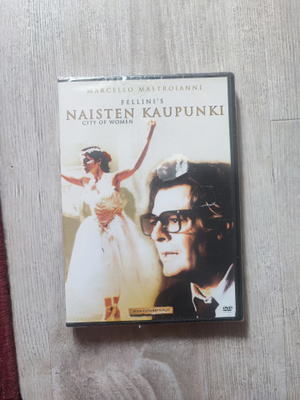 Fellinin Naisten kaupunki UUSI