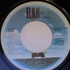 ROCKY SHARPE & THE REPLAYS :: CLAP YOUR HANDS :: VINYYLI  7" - pikkukuva 4
