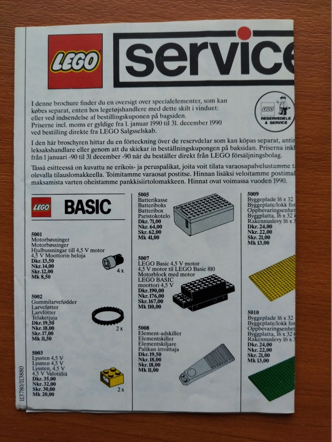 Lego varaosakuvasto vuodelta 1990 ( 2 kpl )