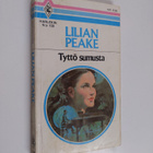 Lilian Peake : Tyttö sumusta - pikkukuva 1