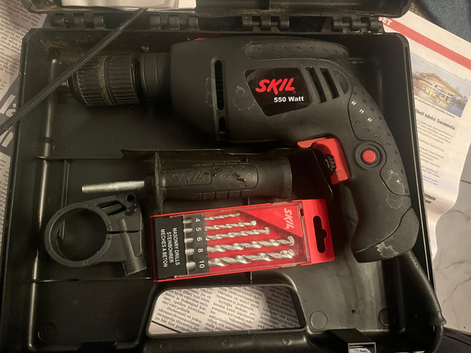 Skil pora 6280 laukussa + terät