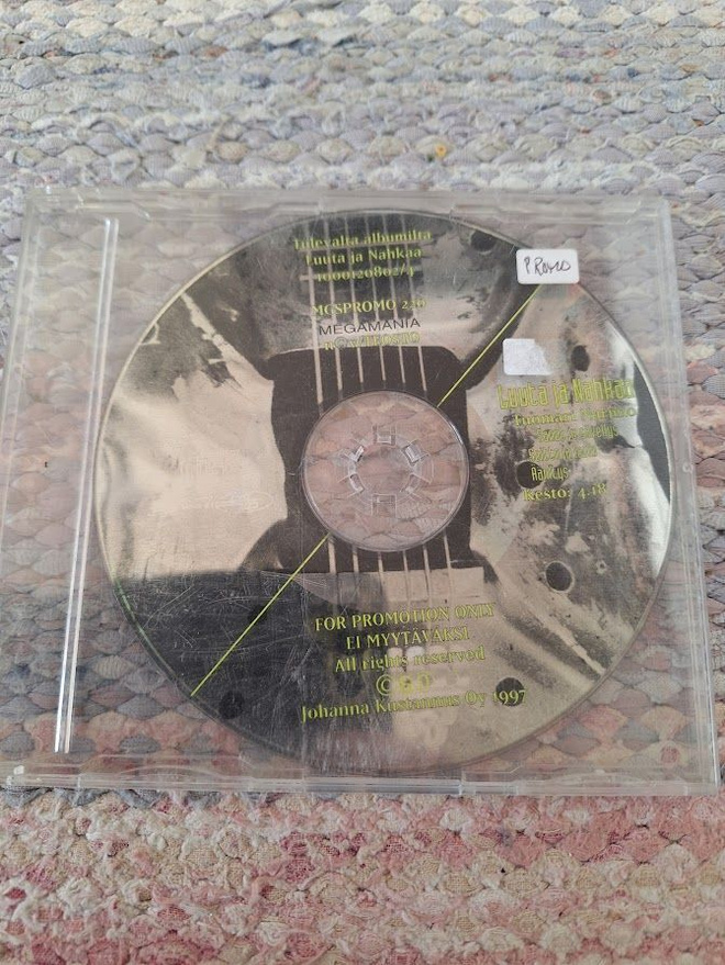 Tuomari Nurmio-Luuta Ja Nahkaa CDS-PROMO