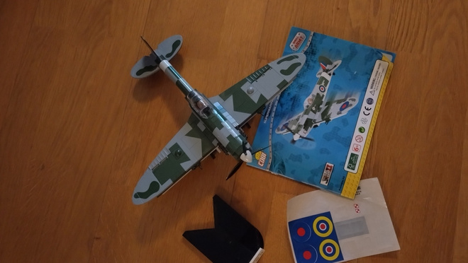 Cobi Spitfire (legojäljitelmä)