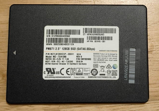 128GB 2,5" SSD-levy (Samsung PM871)