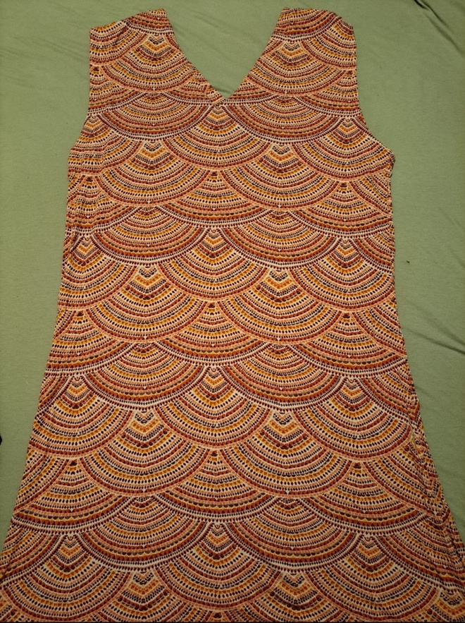 Värikäs hihaton trikoo mekko koko XL