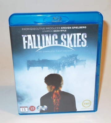 FALLING SKIES  (KAUSI 1) BD
