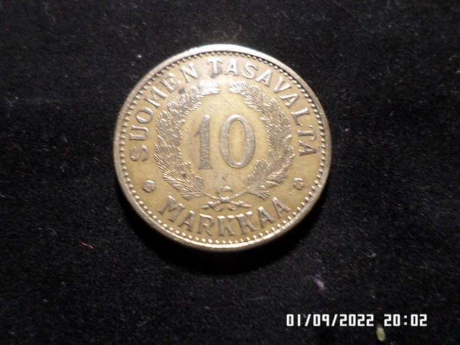 10  mk   1932    Messikiä    kl 7-8    Rahakehyksessä.
