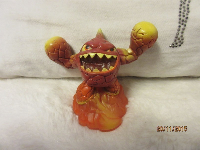 Skylanders -hahmo Eruptor LightCore