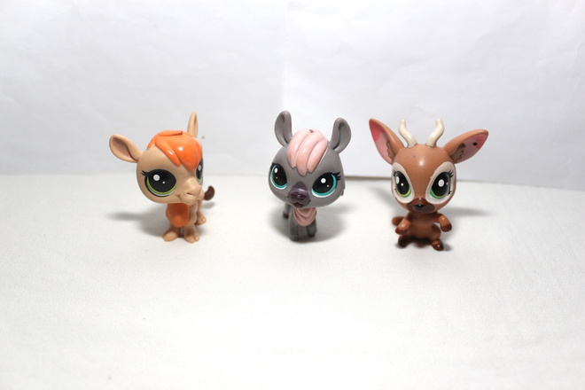LITTLEST PET SHOP - KOLME VANHEMPAA ELÄINTÄ -