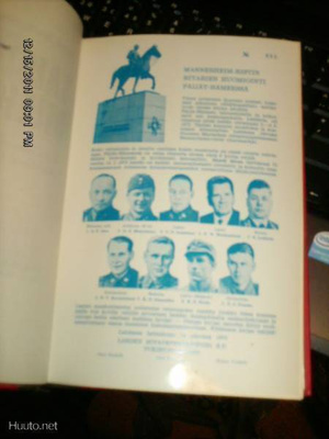 Joppe Karhunen TAISTELUJEN MIEHET ( 2 p.1972 ) erikoispainos