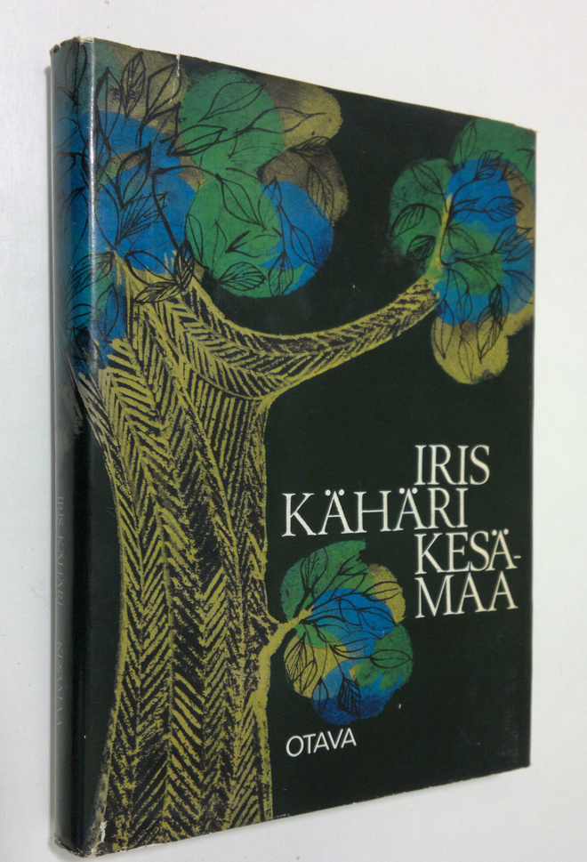 Iris Kähäri : Kesämaa