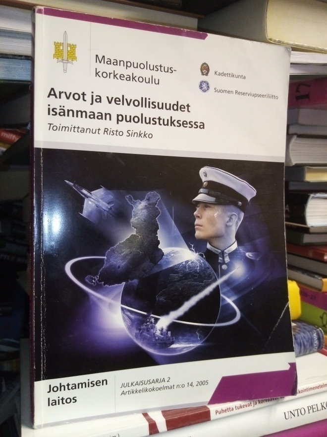 Sinkko : Arvot ja velvollisuudet isänmaan puolustuksessa