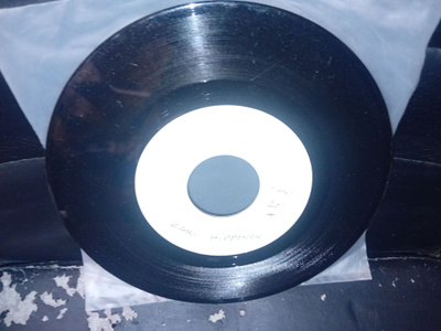 7"single Koelevy Kari Hipponen  : Vihreä talo ( SIS POSTIKUL
