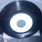 7"single Koelevy Kari Hipponen  : Vihreä talo ( SIS POSTIKUL - pikkukuva 1
