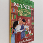 Lois Gladys Leppard : Mandie and the New York Secret - pikkukuva 1