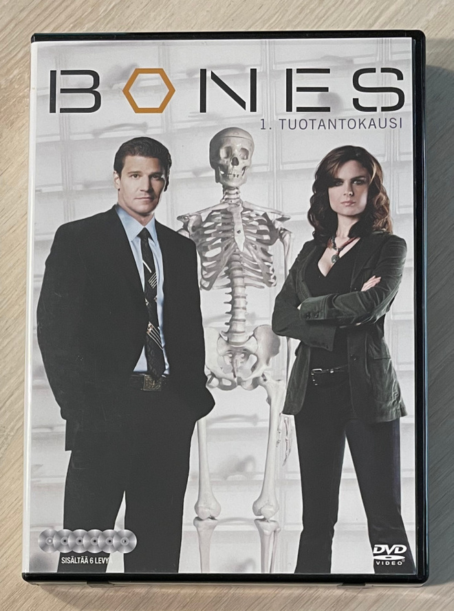 Bones: Kausi 1 (6DVD) Emily Deschanel & David Boreanaz