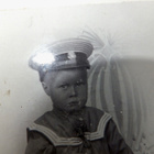 VANHA CDV Valokuva Lapsi UPEA Asu Lakki Hämeenlinna 1900-l - pikkukuva 2